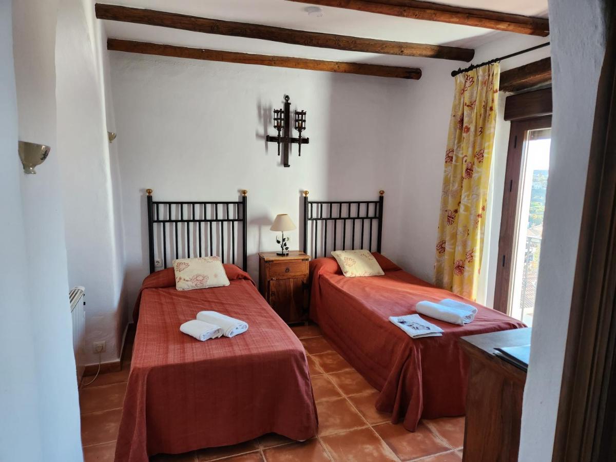 Posada La Plaza Canillas de Albaida Kültér fotó