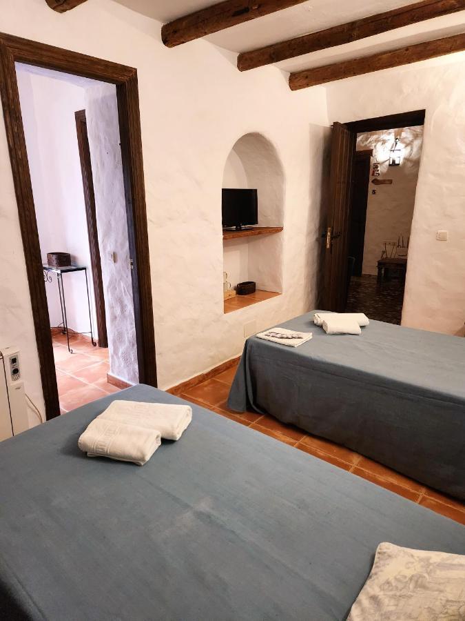 Posada La Plaza Canillas de Albaida Kültér fotó